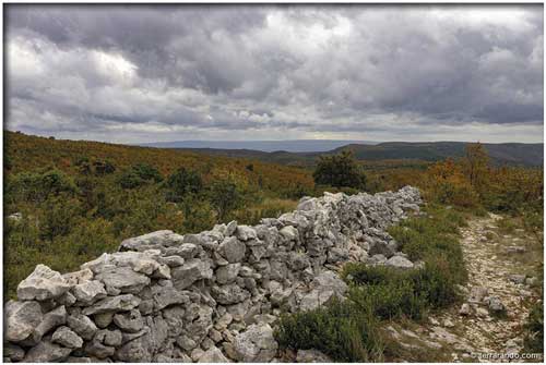 Randonnée du col de la ligne - le mur de la peste