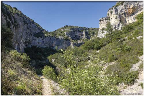 La randonnée de Joucas et les gorges de la Véroncle