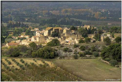 Randonnée pédestre de Lagnes en Vaucluse