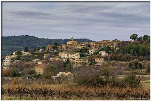 La randonnée de Villars et la colline de la Bruyère dans les Monts de Vaucluse