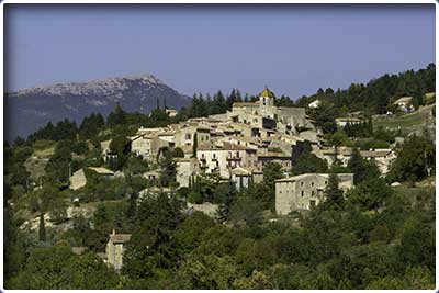 randonnée pédestre d'Aurel dans le Vaucluse, à l'Est du mont Ventoux