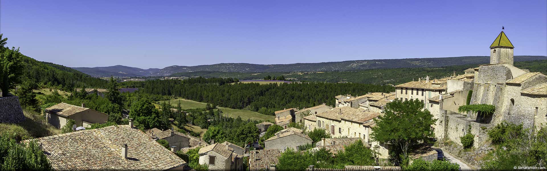 Randonnée pédestre de Aurel dans le Vaucluse