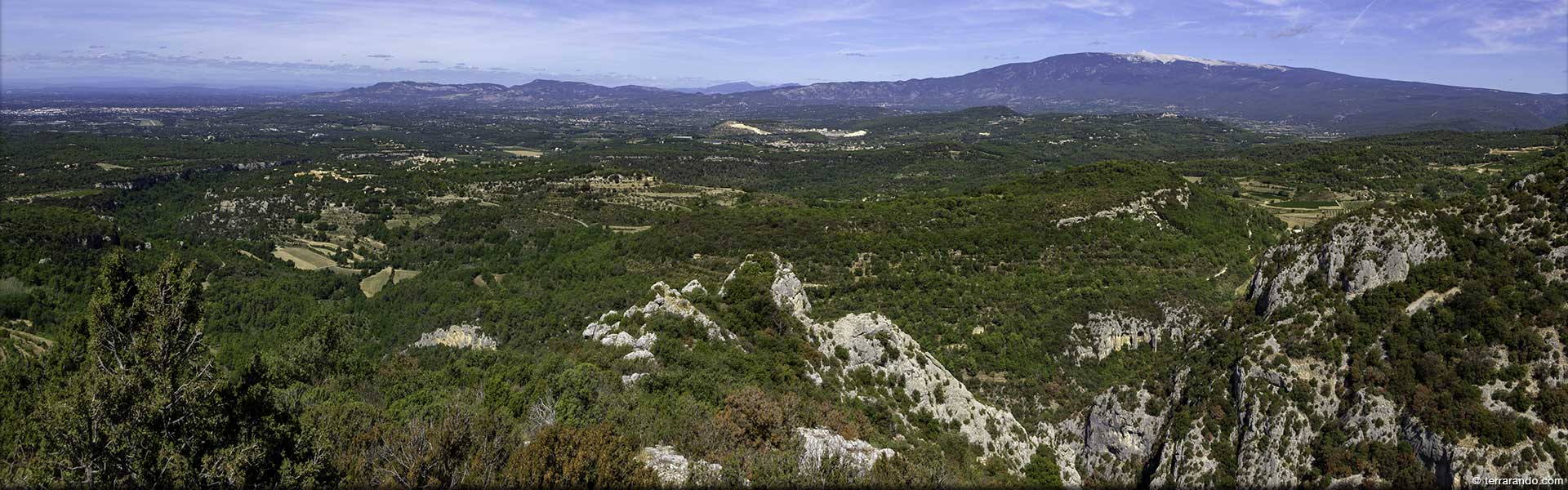 Randonnée du vallon de Carroufra et la source miraculeuse de Saint-Gens dans les Monts de Vaucluse