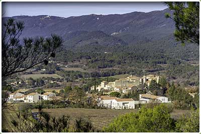 Randonnée pédestre de Cucuron et la chapelle de l'Ermitage