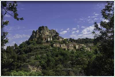 Randonnée pédestre de La Roque Alric au Sud des Dentelles de Montmirail