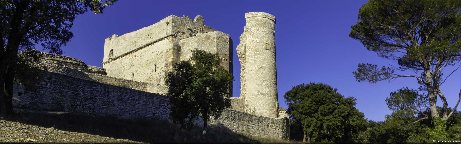 Randonnée pédestre dans le Vaucluse au Thor