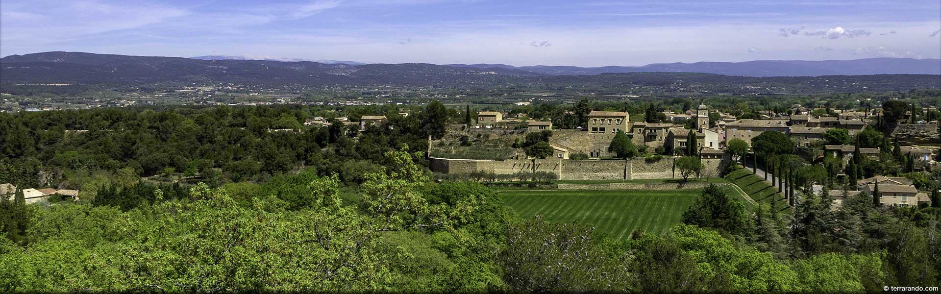 Randonnée de Maubec dans le Luberon en Vaucluse