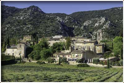 Randonnée pédestre de Maubec dans le petit Luberon en Vaucluse