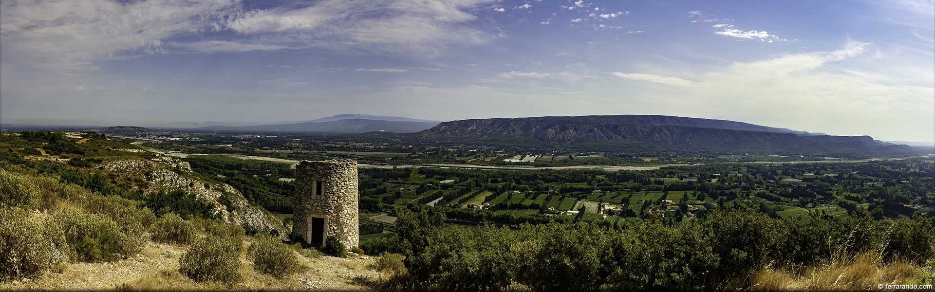 Randonnée pédestre d'Orgon dans les Bouches du Rhône