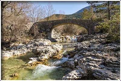 Randonnée pédestre de Saint Léger du Ventoux et les gorges du Toulourenc