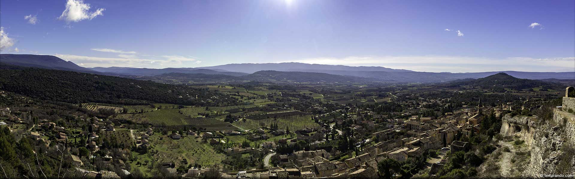 La randonnée de Saint Saturnin les Avignon dans les monts de Vaucluse