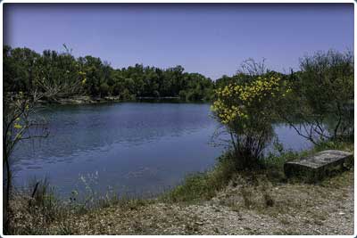 randonnée pédestre de Sainte-cécile-les-vignes, l'étang de Bel-Air et la rivière l'Aygues