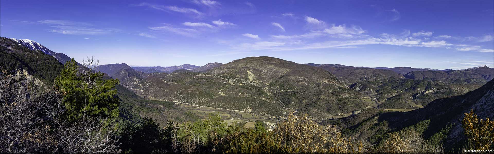 Randonnée pédestre de Savoillans dans le Vaucluse vallée du Toulourenc