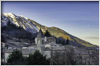 randonnée pédestre de Savoillans dans la vallée du toulourenc - versant nord du mont Ventoux