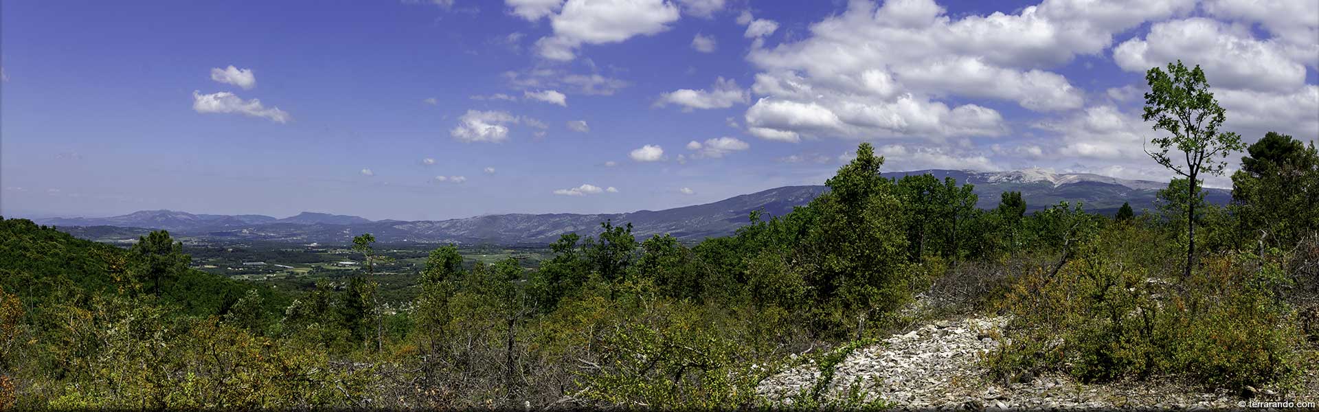 Randonnée de Villes sur Auzon au sud du mont Ventoux